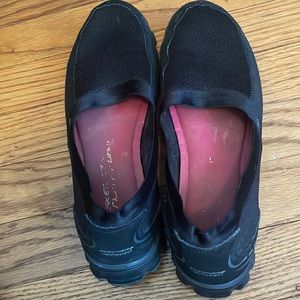 Sketchers lightweight slip on shoes